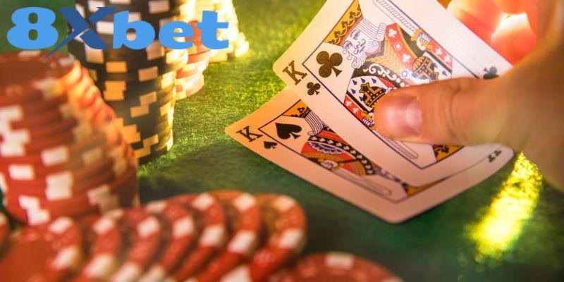 Hướng dẫn chi tiết cách tham gia Poker 8xbet cho tân thủ