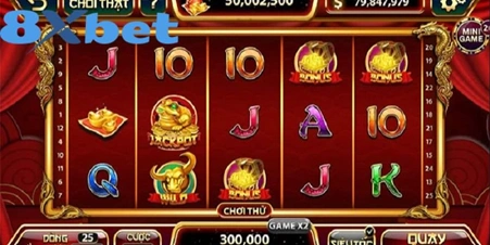 Ưu điểm nổi bật khi chơi game slot Chú Rồng May Mắn tại 8XBET.